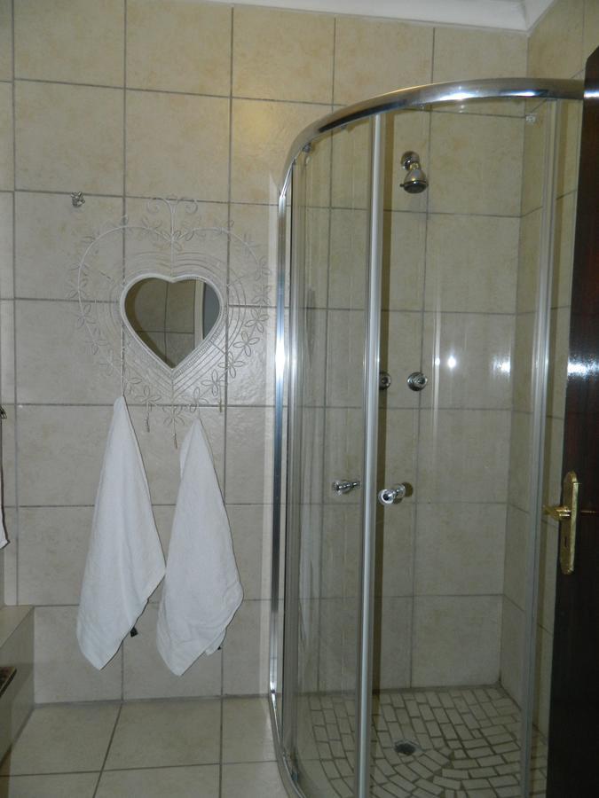 Guest House Gabby Klerksdorp Kültér fotó
