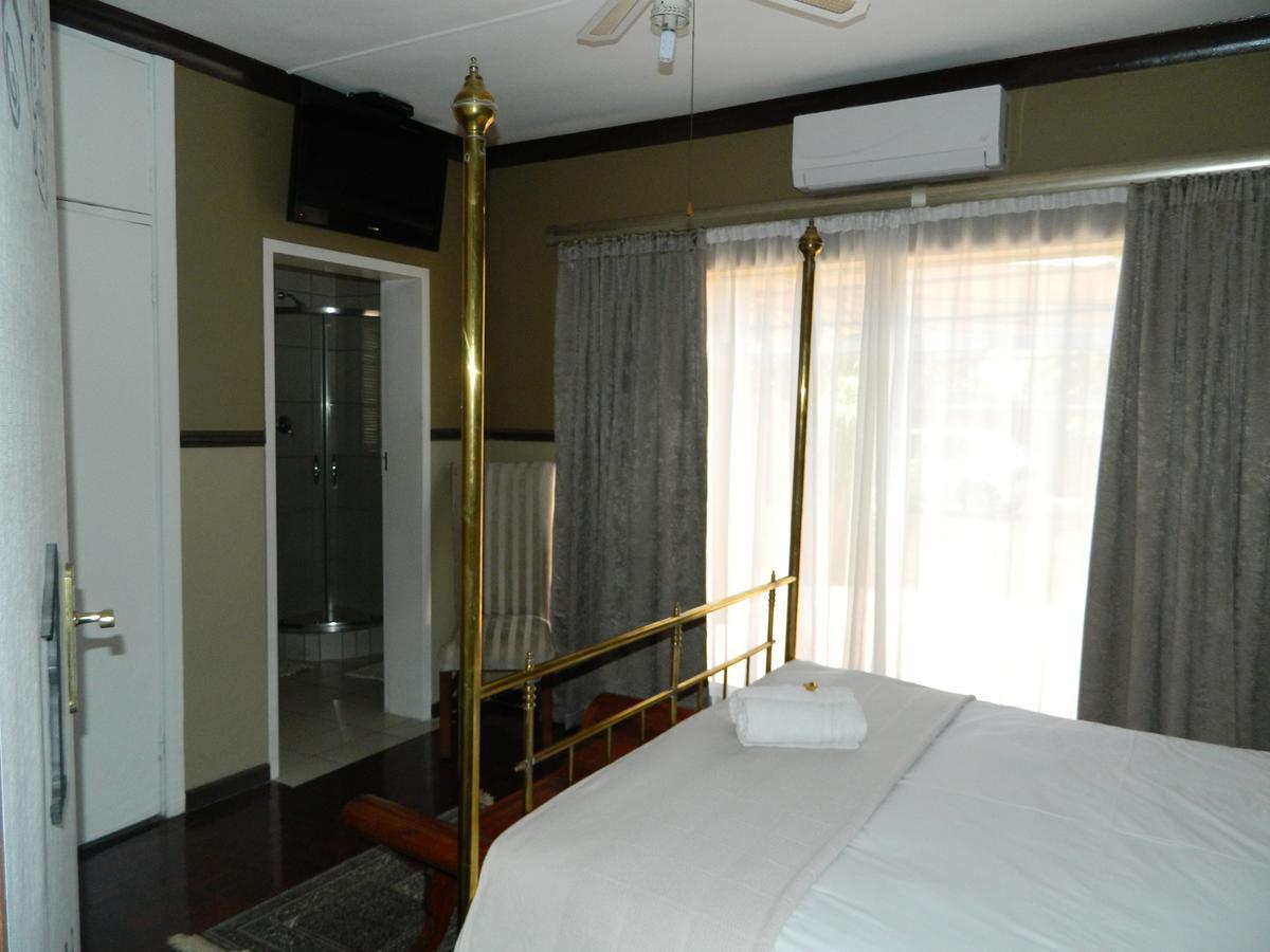 Guest House Gabby Klerksdorp Kültér fotó