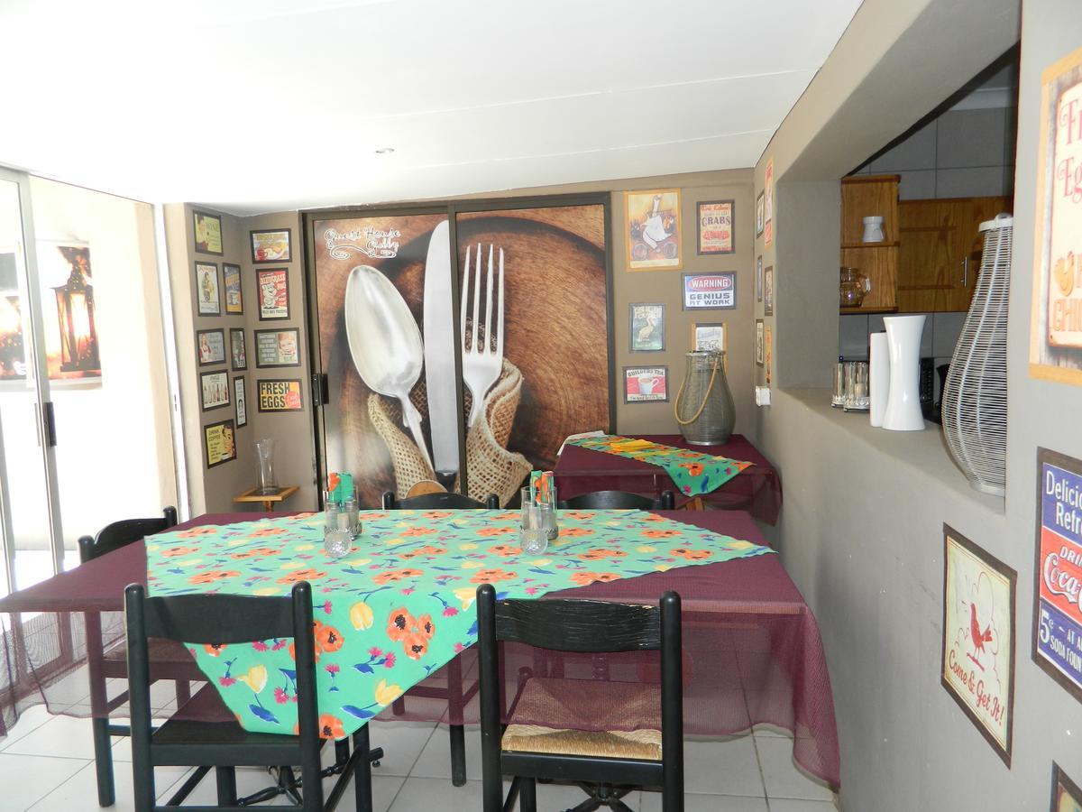 Guest House Gabby Klerksdorp Kültér fotó