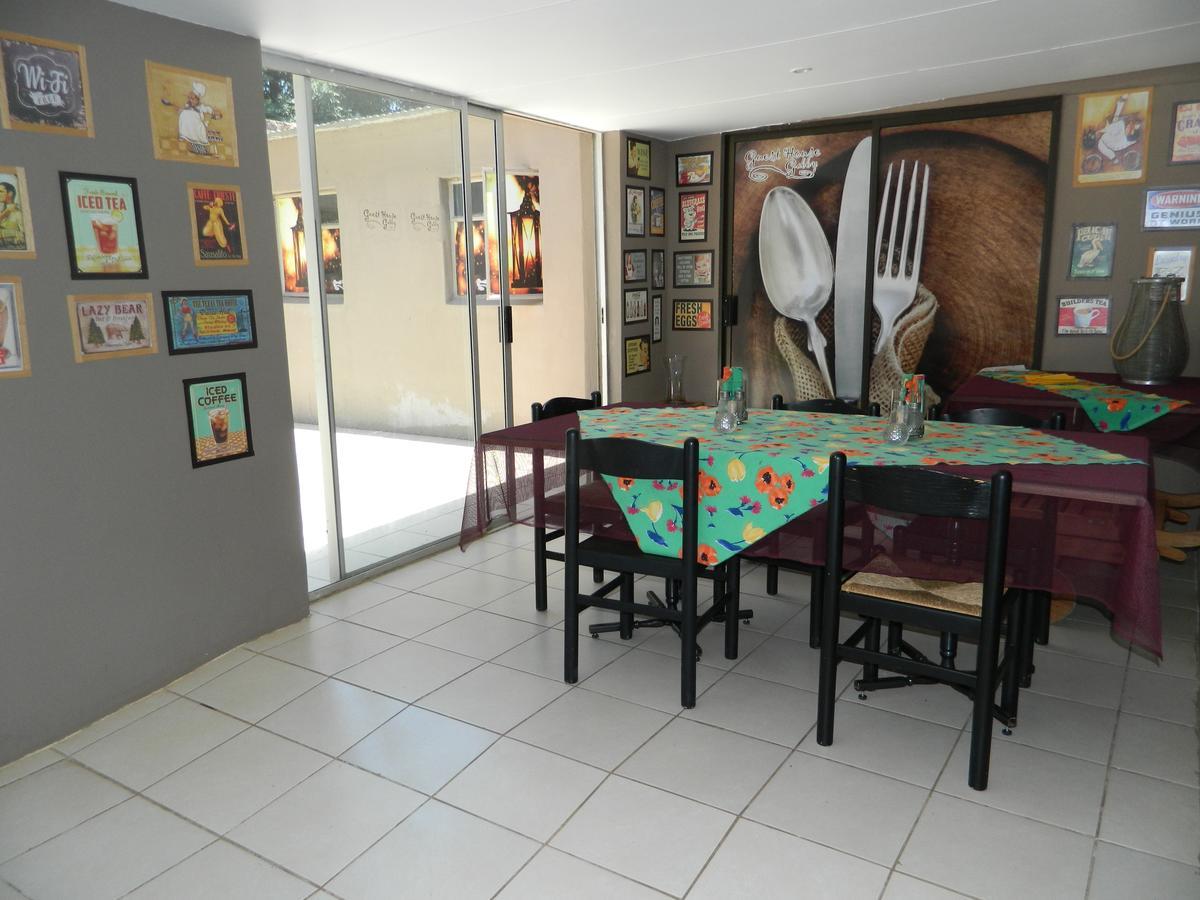 Guest House Gabby Klerksdorp Kültér fotó